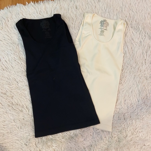 Sugarlips Black & White Ribbed Tank Tops - Picture 3 of 6